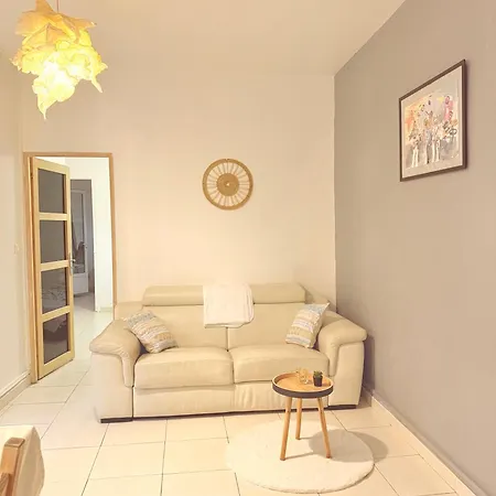 Appartement 3 Pièces Près Du Port De